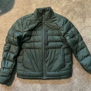 Mens North Face puffer coat